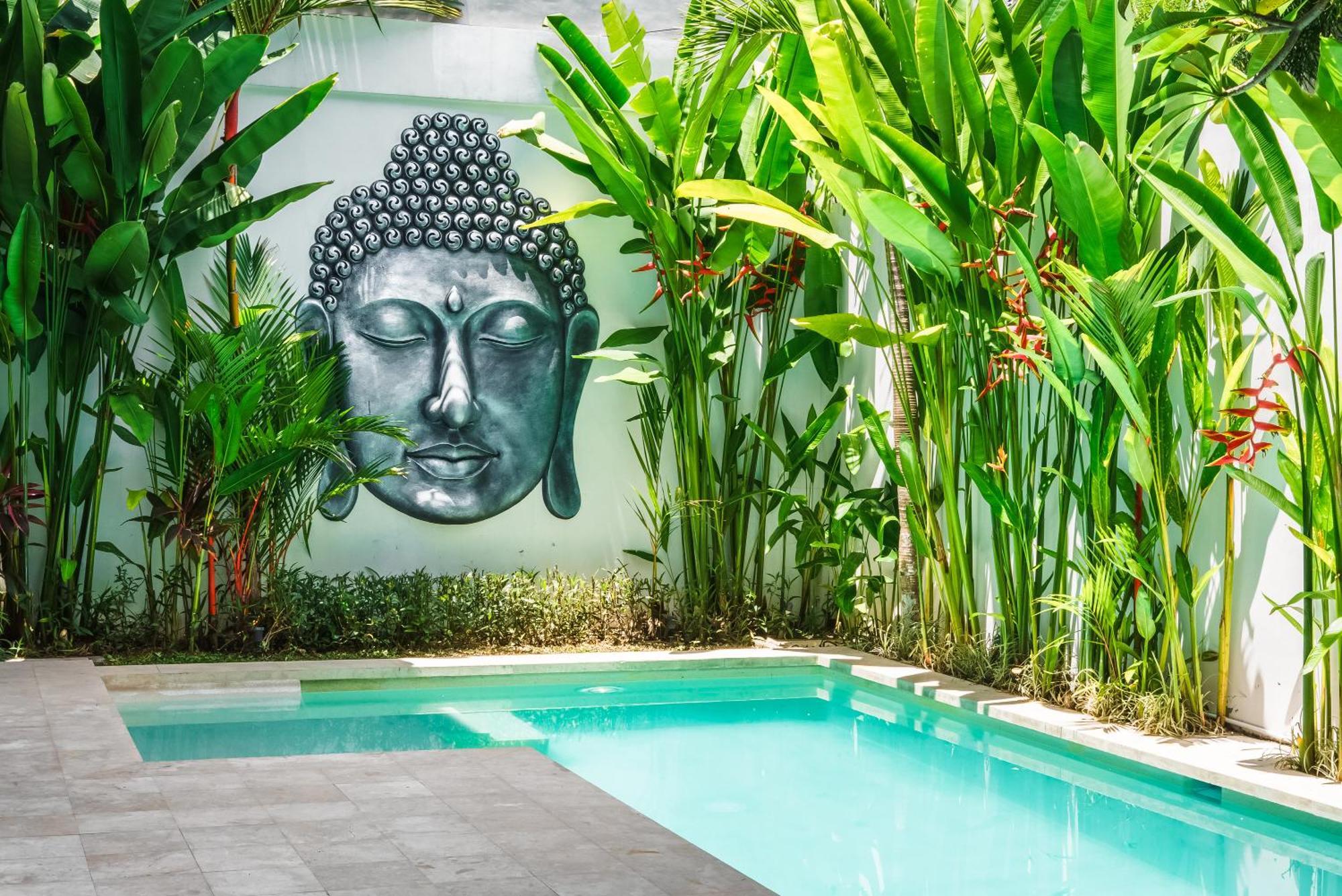 Blue Water By Goro Seminyak (Bali)